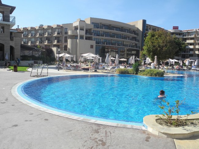Blick über die Poollandschaft - Clubhotel Miramar - Obzor Blick über die Poollandschaft