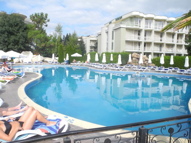 Blick über den Pool