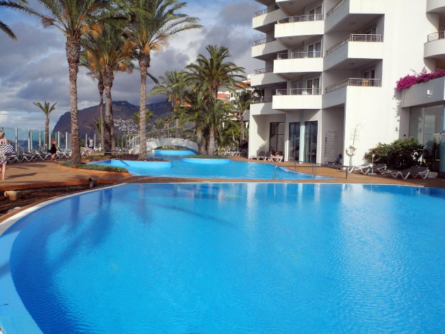 - Hotel Pestana Grand - Funchal