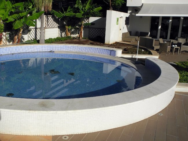 Kinderbecken - Hotel Melia Madeira Mare - Funchal Kinderbecken