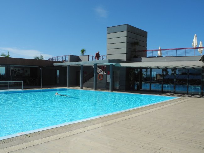 Blick über den Pool - Hotel Four Views Monumental Lido - Funchal Blick über den Pool