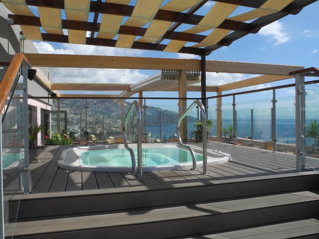 Whirlpool auf dem Dach - Hotel Savoy Gardens - Funchal Whirlpool auf dem Dach