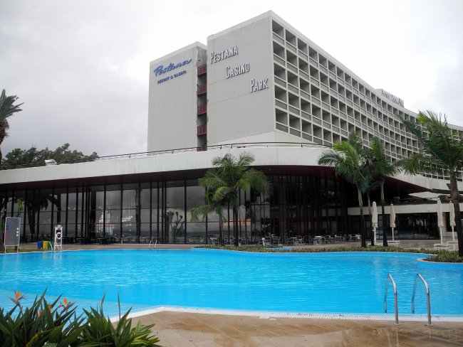 Großer Swimmingpool - Hotel Pestana Casino Park - Funchal Großer Swimmingpool