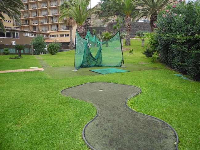 Putting Green - Hotel Four Views Oasis - Canico de Baixo Putting Green