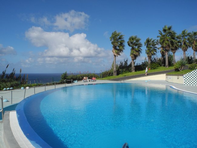Sonnenterrasse mit Meerblick - Hotel Monte Mar Palace - Ponta Delgada Sonnenterrasse mit Meerblick