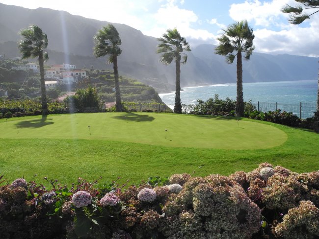 Putting Green - Hotel Monte Mar Palace - Ponta Delgada Putting Green