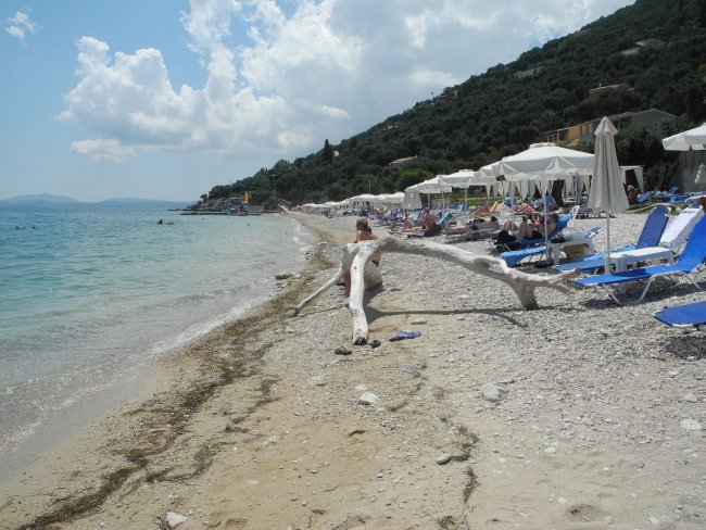 Kiesstrand - Hotel Sensimar Nissaki Beach - Nissaki Kiesstrand