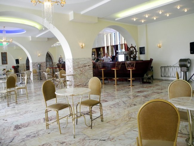 Große Lobby - Hotel Magna Graecia - Dassia Große Lobby