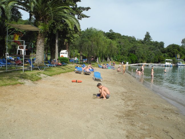 Strand zu Spielen - Hotel Grecotel Daphnila Bay Thalasso - Limni Strand zu Spielen
