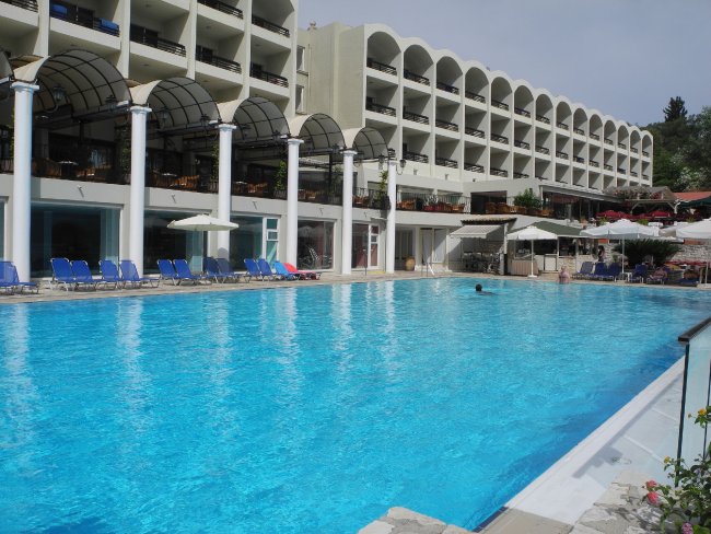 Mittelgroßer Pool - Hotel Grecotel Daphnila Bay Thalasso - Limni Mittelgroßer Pool