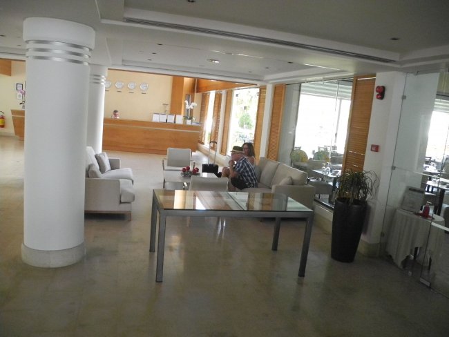 Blick in die Lobby - Hotel Family Life Louis Kerkyra Golf - Kerkyra (Korfu-Stadt) Blick in die Lobby