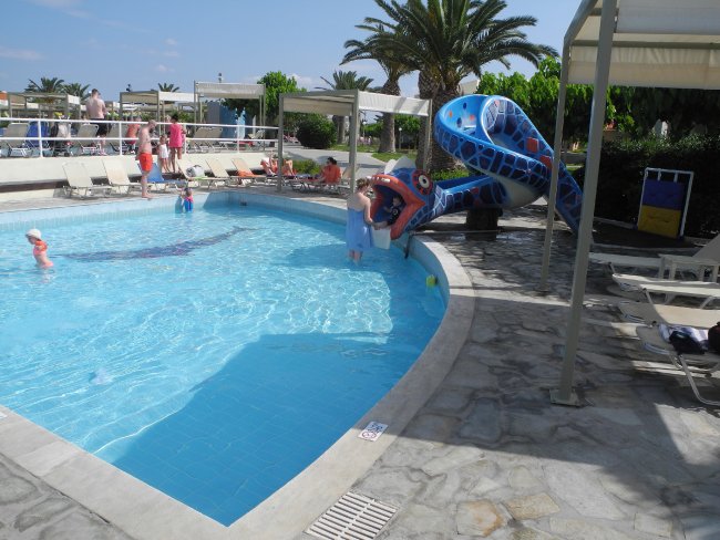 Kinderpool - Hotel Kipriotis Village - Psalidi Kinderpool