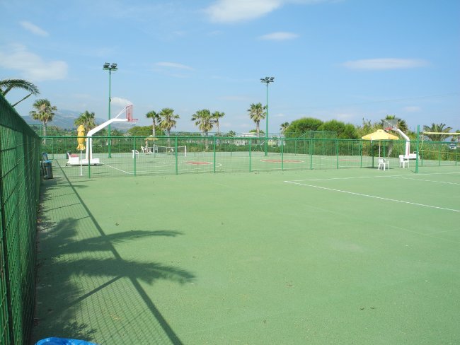 Mehrere Tennisplätze - Hotel Kipriotis Village - Psalidi Mehrere Tennisplätze