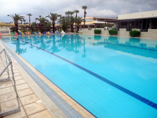 Großes Hauptbecken - Hotel Eurovillage Achilleas - Mastichari Großes Hauptbecken