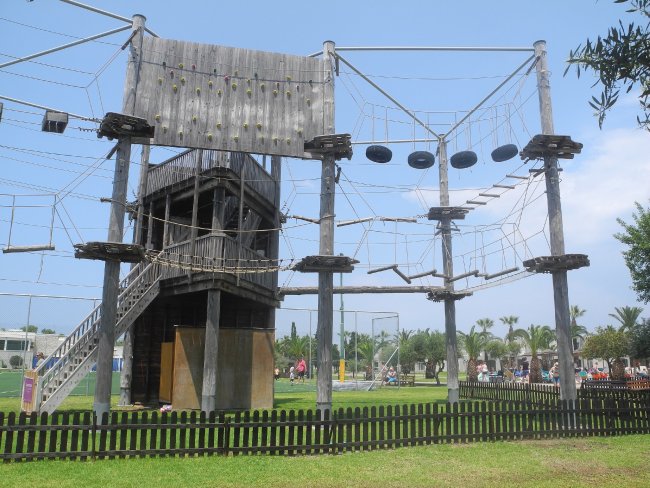 Hochseilpark - Hotel Atlantica Holiday Village - Marmari Hochseilpark