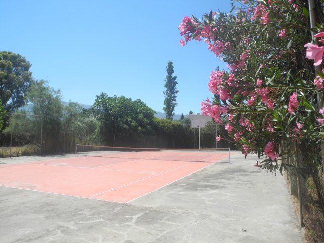 Tennis und Basketball - Hotel Pyli Bay & Garden - Marmari Tennis und Basketball