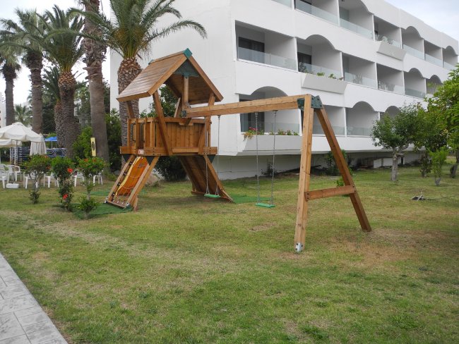 Spielplatz - Hotel Tigkaki Beach - Tigaki Spielplatz