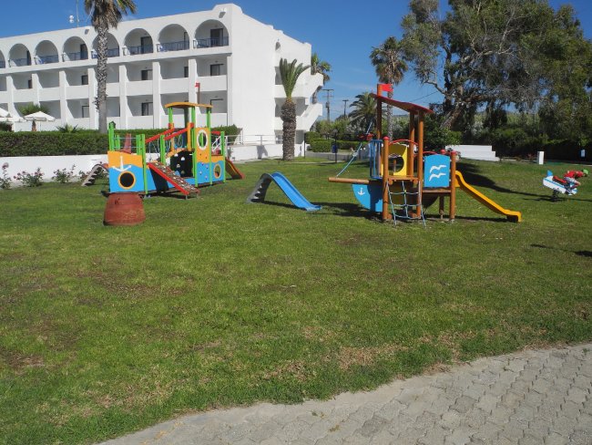 Spielplatz - Hotel Aeolos Beach - Lambi Spielplatz