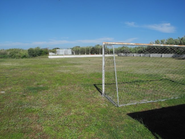 Echter Rasenplatz - Hotel Aeolos Beach - Lambi Echter Rasenplatz