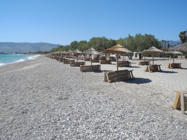 Kiesstrand - Hotel Atlantis - Lambi Kiesstrand