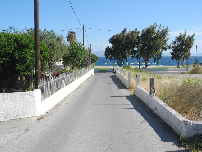 Blick von der Hotelauffahrt Richtung Meer - Hotel Platanista - Kos Stadt Blick von der Hotelauffahrt Richtung Meer