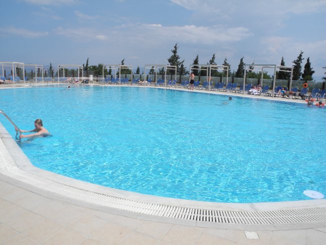Hauptbecken - Hotel Sunconnect Kipriotis Aqualand - Psalidi Hauptbecken