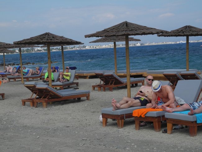 Öffentliche Liegen - Hotel smartline Kipriotis Hippocrates - Psalidi Öffentliche Liegen