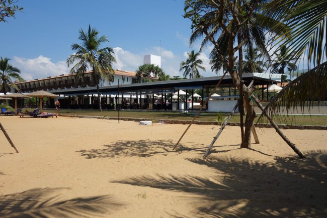 Sitzbereich der Poolbar - Hotel Goldi Sands - Negombo Sitzbereich der Poolbar