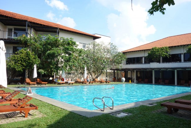 Swimmingpool - Hotel Mermaid Club - Kalutara Swimmingpool