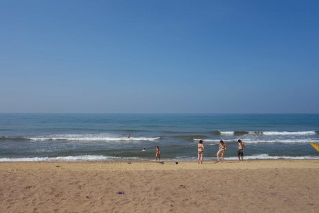 Hohe Wellen - Hotel Hibiscus Beach - Kalutara Hohe Wellen