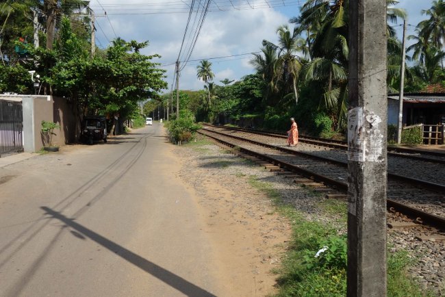 Eisenbahnlinie nebenan - Hotel Coco Royal Beach - Kalutara Eisenbahnlinie nebenan
