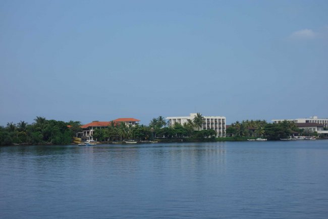 Direkt am breiten Fluss