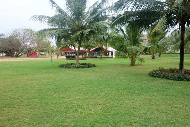 Großer Garten - Hotel The Calm Resort & Spa - Pasikuda Großer Garten