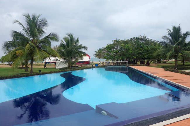 Kinderpool - Hotel The Calm Resort & Spa - Pasikuda Kinderpool