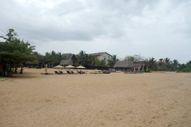 Direkte Strandlage - Hotel Uga Bay by Uga Escapes - Pasikuda Direkte Strandlage