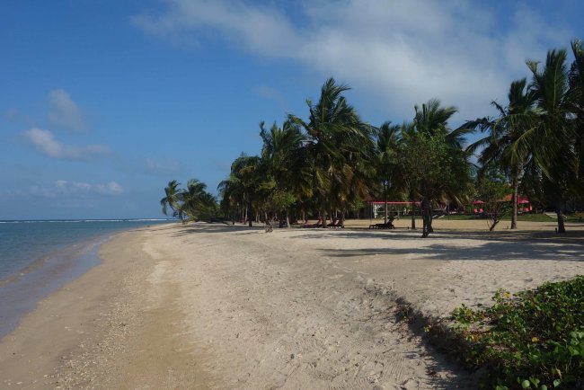 Direkt am Strand - Hotel Sun Aqua Pasikudah - Pasikuda Direkt am Strand