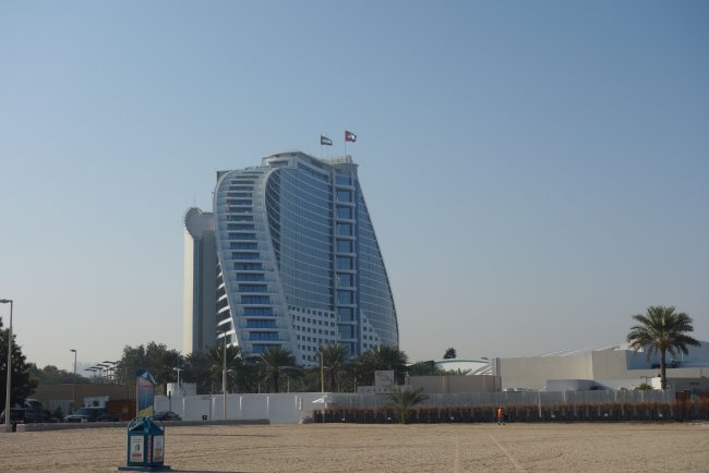 Lage direkt am Strand - Hotel Jumeirah Beach - Dubai Lage direkt am Strand