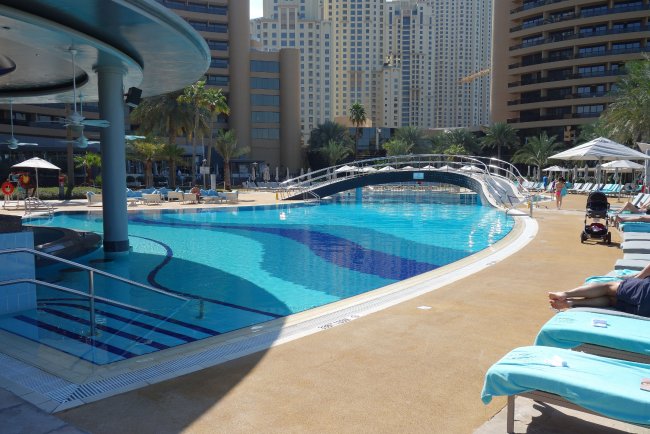 Hauptpool - Hotel Le Royal Meridien Beach Resort & Spa - Dubai Hauptpool