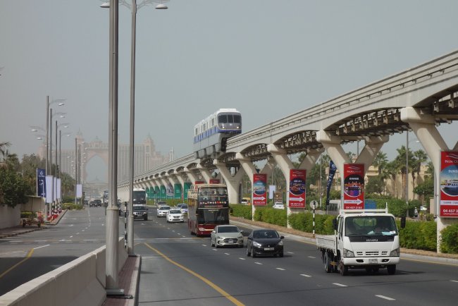 Monorail - Hotel Atlantis The Palm - Dubai Monorail