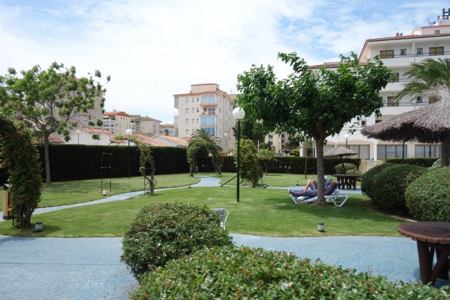 Blick in den Garten - Hotel Prestige Goya Park - Roses Blick in den Garten