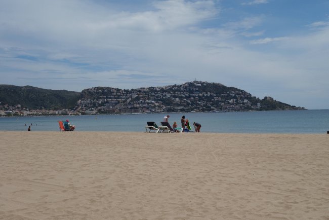 Strand mit Ausblick - Hotel Prestige Goya Park - Roses Strand mit Ausblick