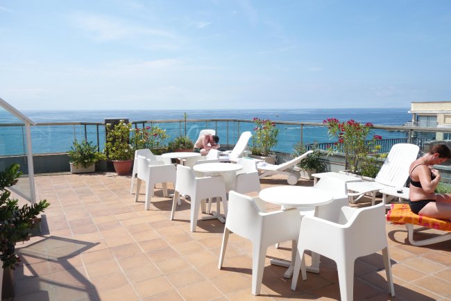 Sonnenterrasse - Hotel Miramar - Lloret de Mar Sonnenterrasse