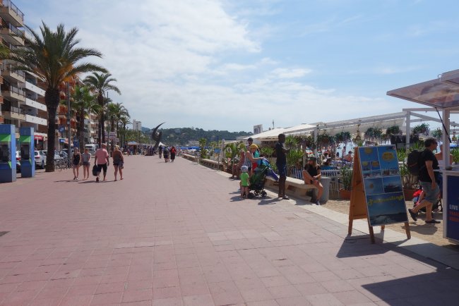 Breite Strandpromenade - Hotel Delamar - Lloret de Mar Breite Strandpromenade