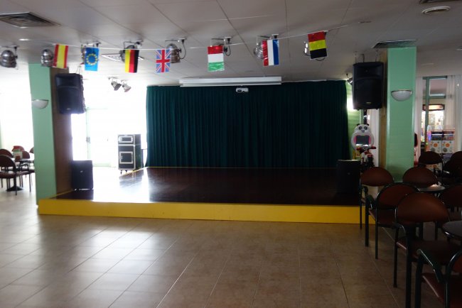 Unterhaltungsbühne - Hotel H·TOP Royal Beach - Lloret de Mar Unterhaltungsbühne