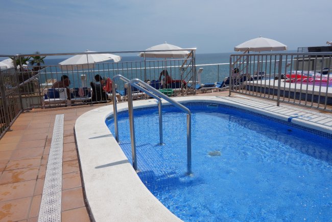 Kleiner Kinderpool - Hotel H·TOP Pineda Palace - Pineda de Mar Kleiner Kinderpool