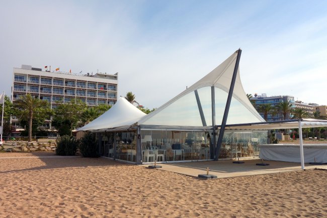 Strandrestaurant - Hotel Bernat II - Calella Strandrestaurant