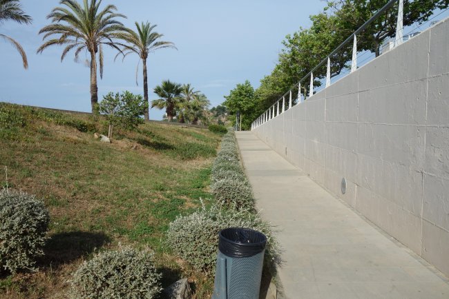 Rampe bei der Bahnunterführung - Hotel Kaktus Playa - Calella Rampe bei der Bahnunterführung