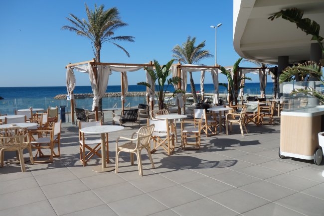 Terrasse mit Meerblick - Hotel ME Sitges Terramar - Sitges Terrasse mit Meerblick