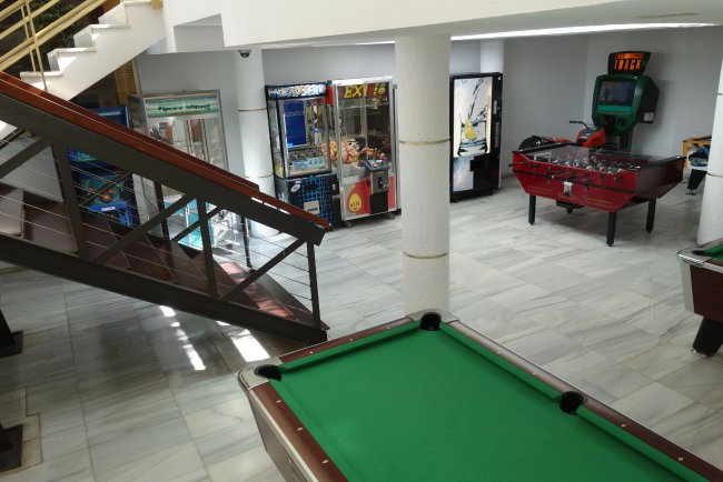 Billard und Air Hockey - Hotel Blaumar Salou - Salou Billard und Air Hockey