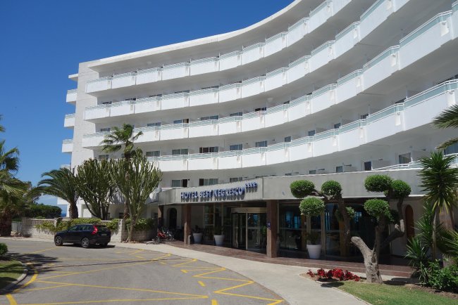 Gebogene Fassade - Hotel Best Negresco - Salou Gebogene Fassade